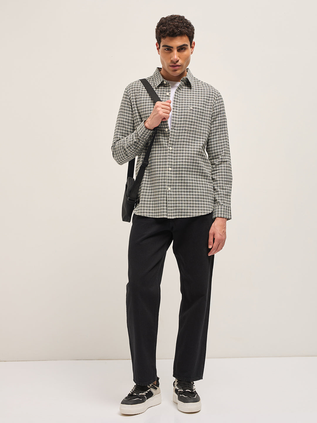 Men Green Textured Checks Design Slim Fit Casual Shirt