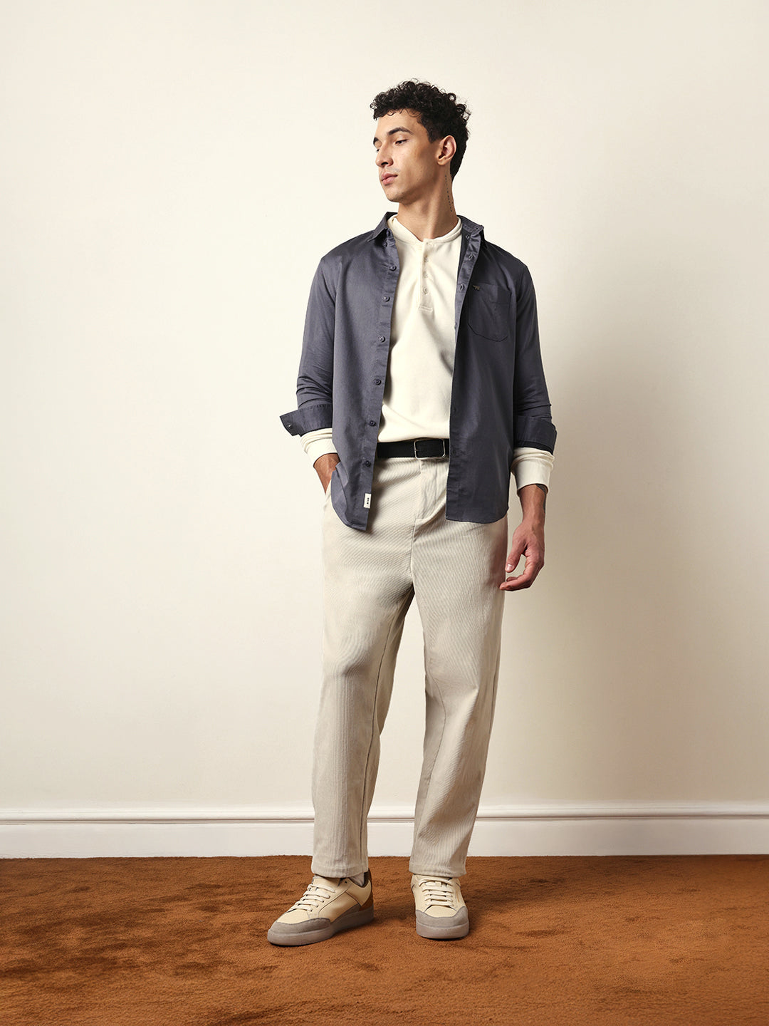 Men Modern Fit Casual Shirt