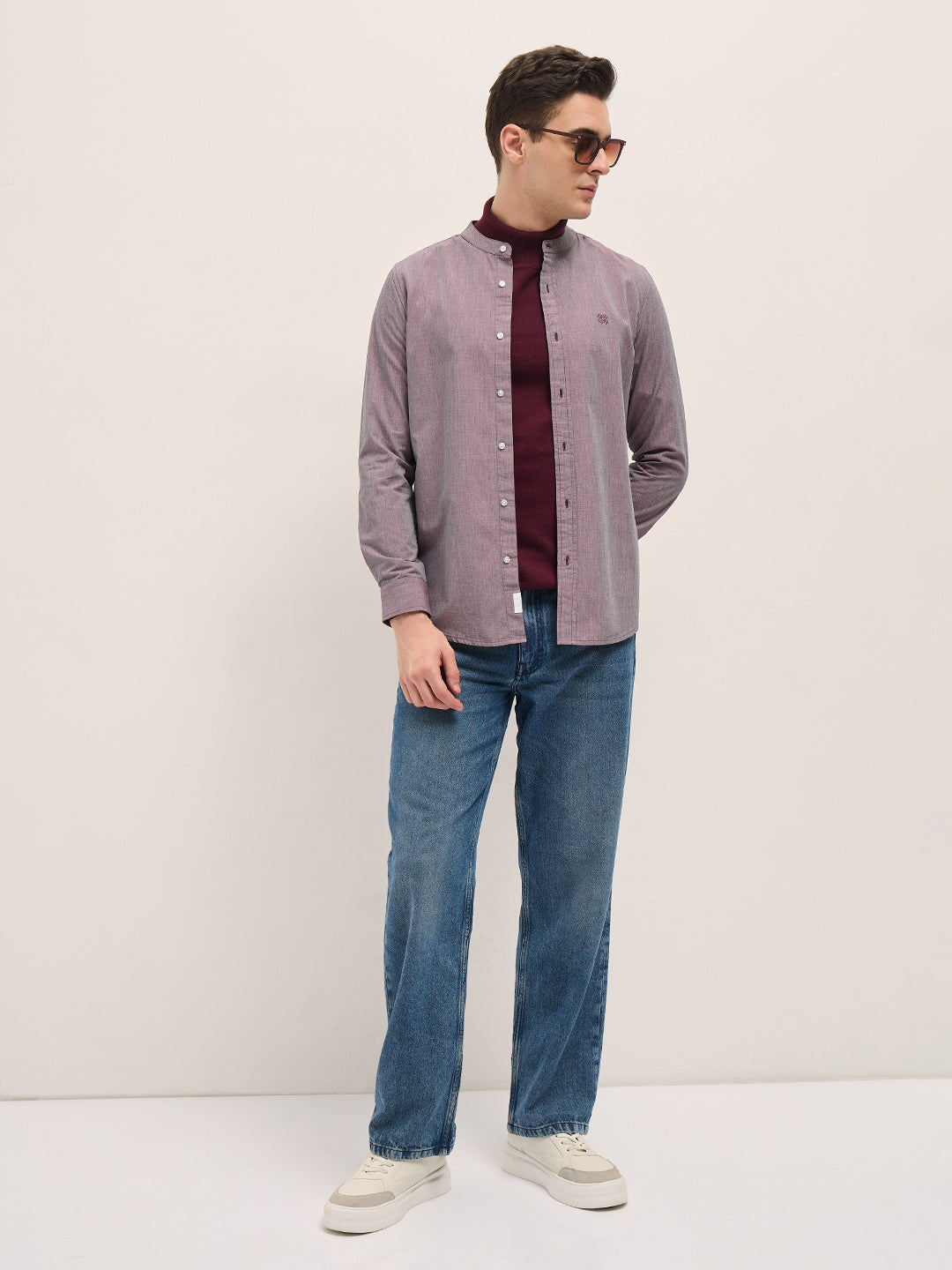 Men Purple Solid Mandarin Collar Slim Fit Casual Shirt