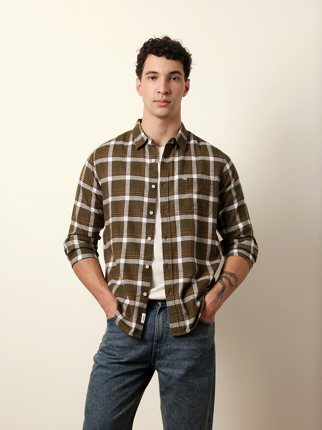 Men Checked Casual Full-Sleeve Shirt