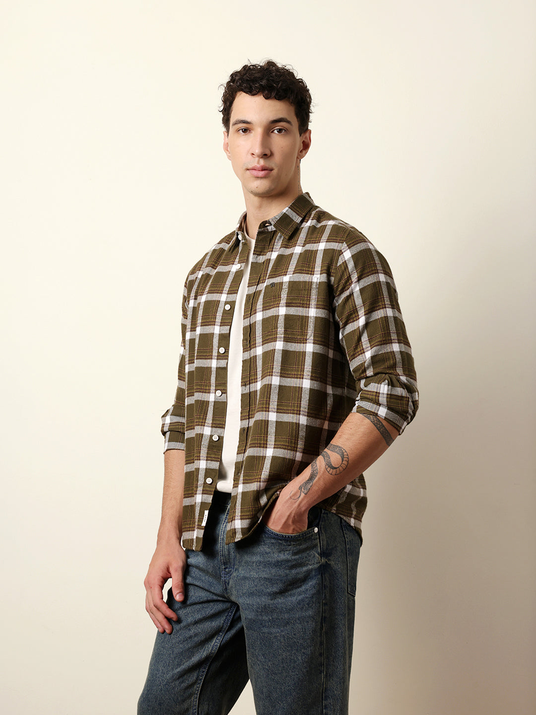Men Checked Casual Full-Sleeve Shirt