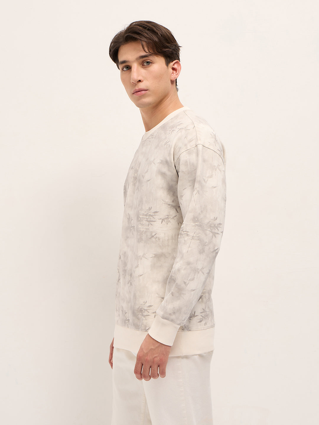 Men White Relaxed Fit Crew Neck T-Shirt
