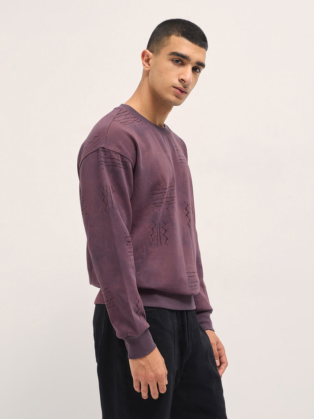 Men Purple Relaxed Fit Crew Neck T-Shirt