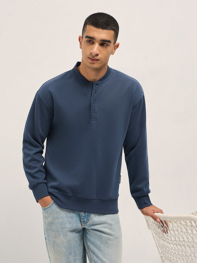 Men Blue Solid Relaxed Fit Henley Neck T-Shirt