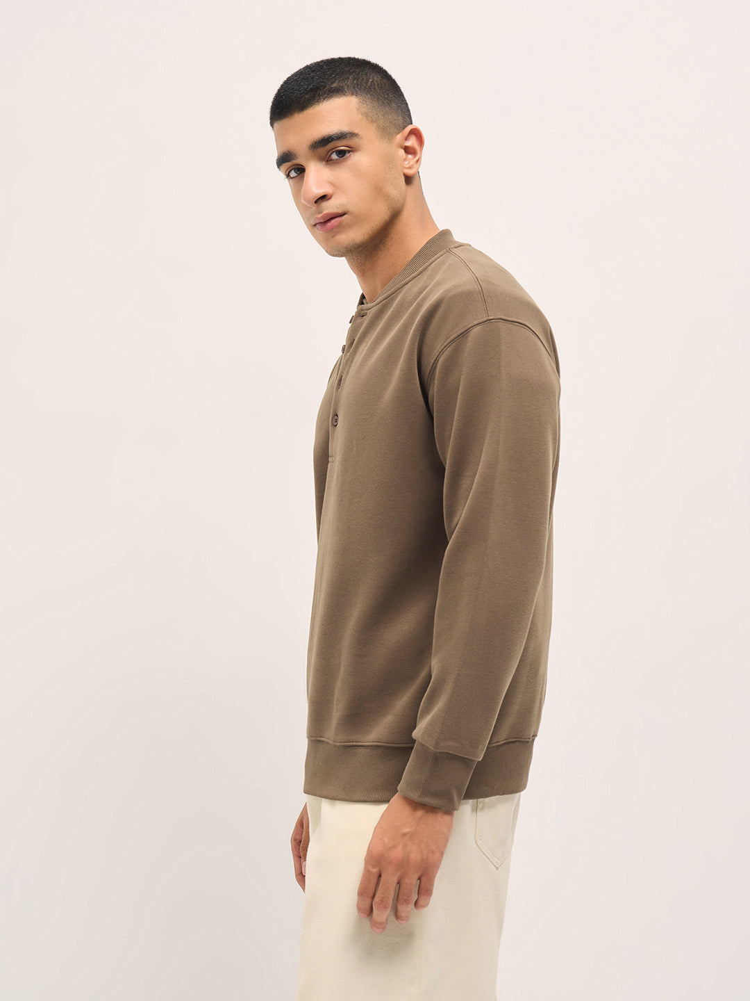 Men Brown Solid Relaxed Fit Henley Neck T-Shirt