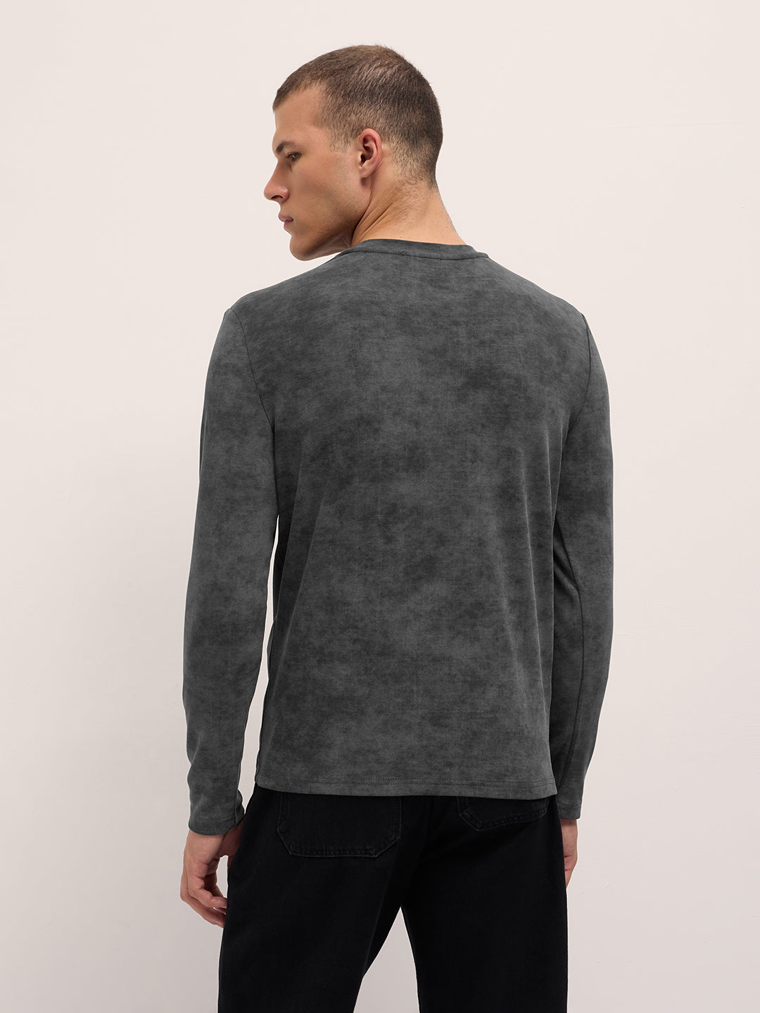 Men Grey Slim Fit Crew Neck T-Shirt