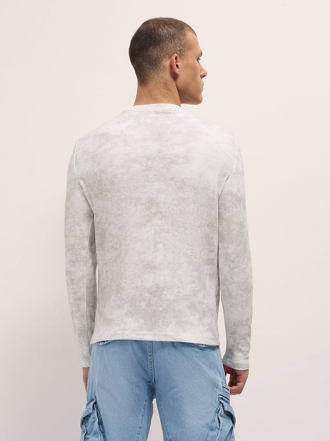 Men White Slim Fit Crew Neck T-Shirt