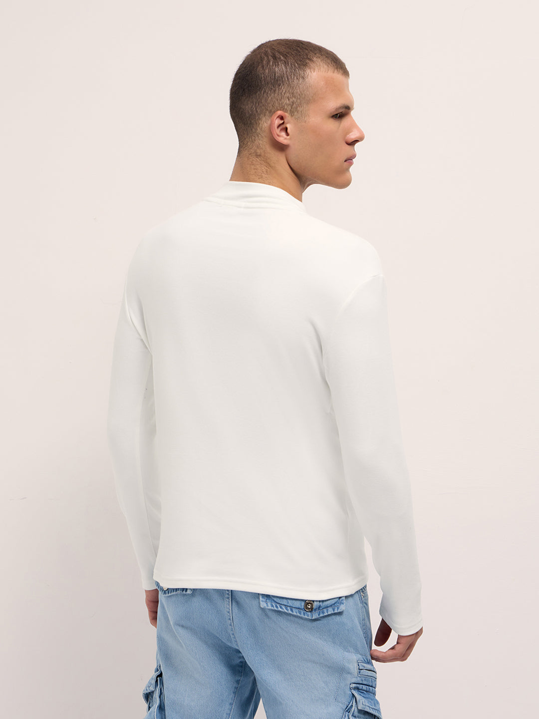 Men White Slim Fit Crew Neck T-Shirt