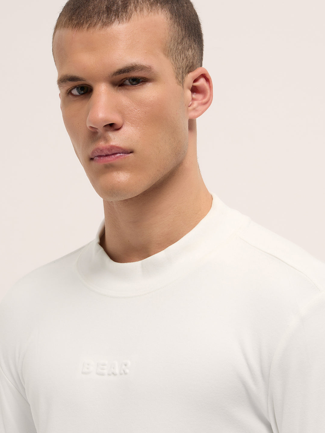 Men White Slim Fit Crew Neck T-Shirt