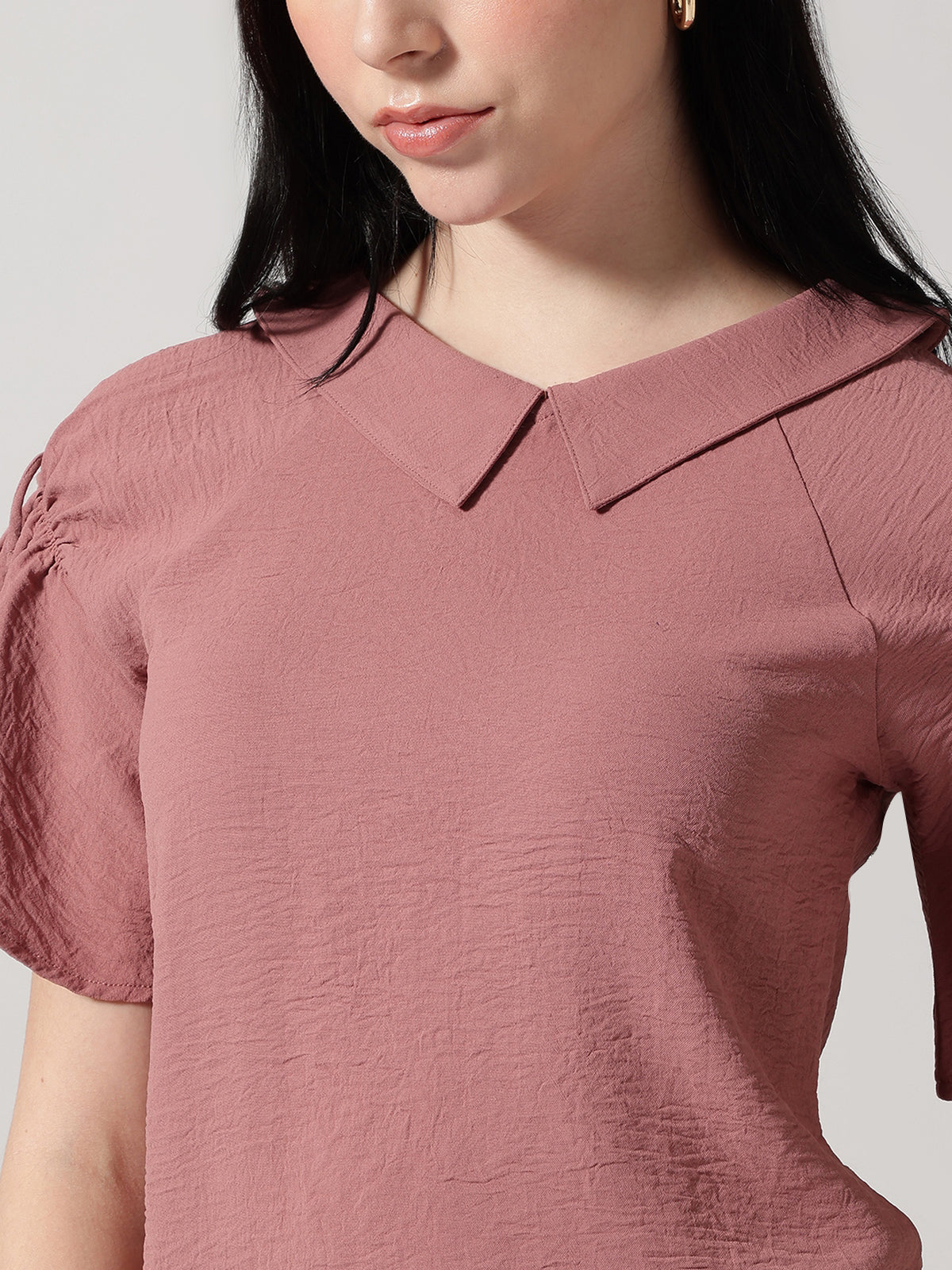 Women Mauve Solid Peter Pan Collar Top