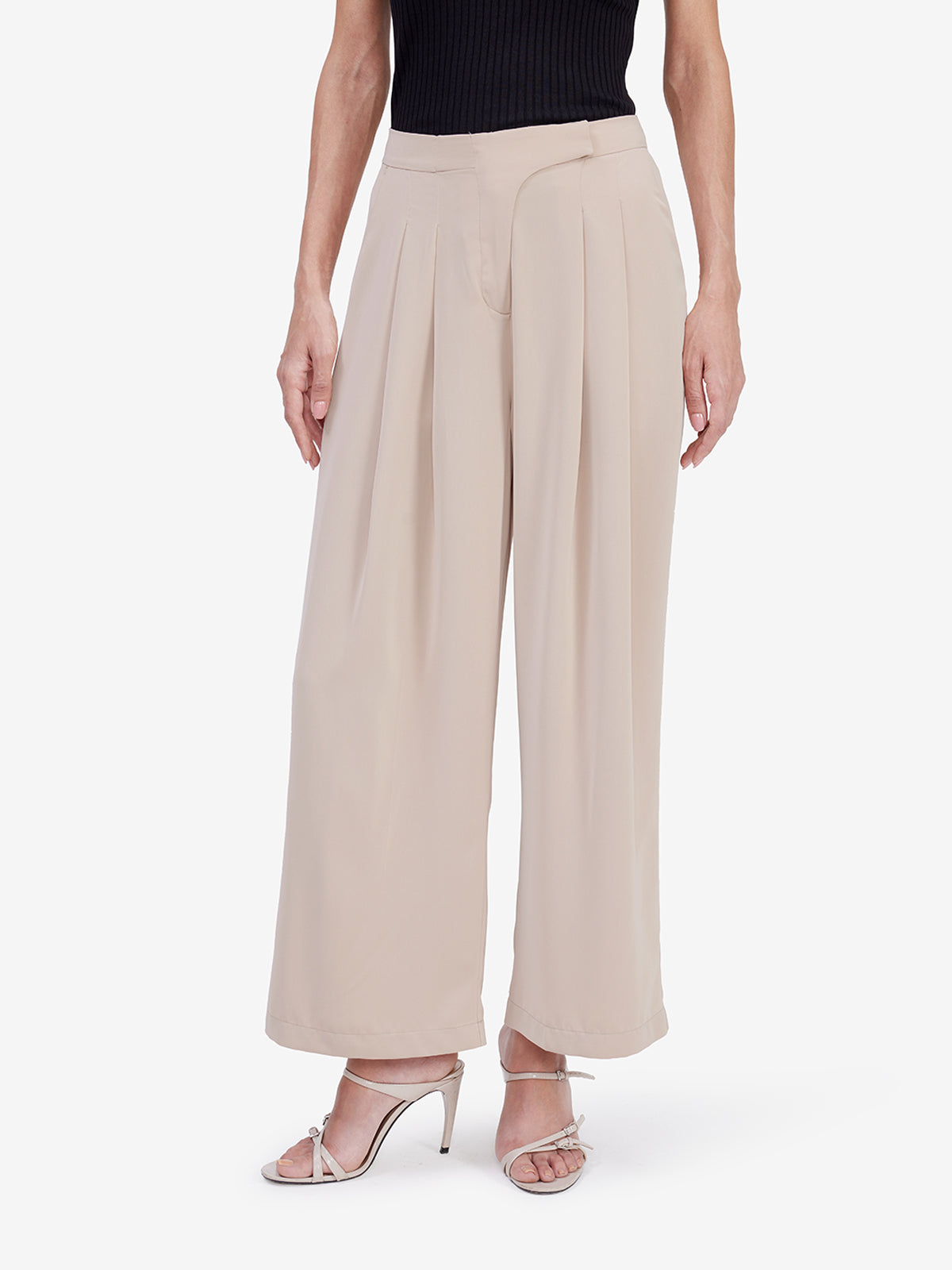 Women Cream Mid-Waist Wide-Leg Trousers