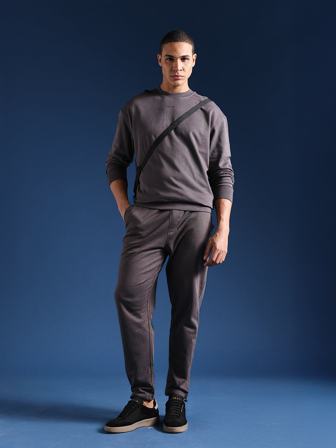 Men Solid Cotton Relaxed Fit Jogger