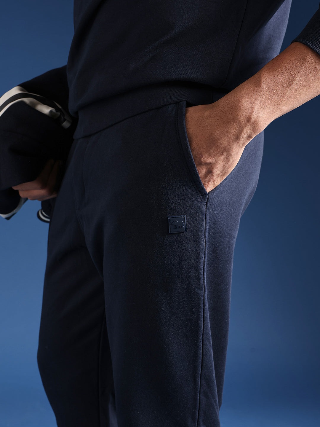 Men Solid Cotton Relaxed Fit Jogger