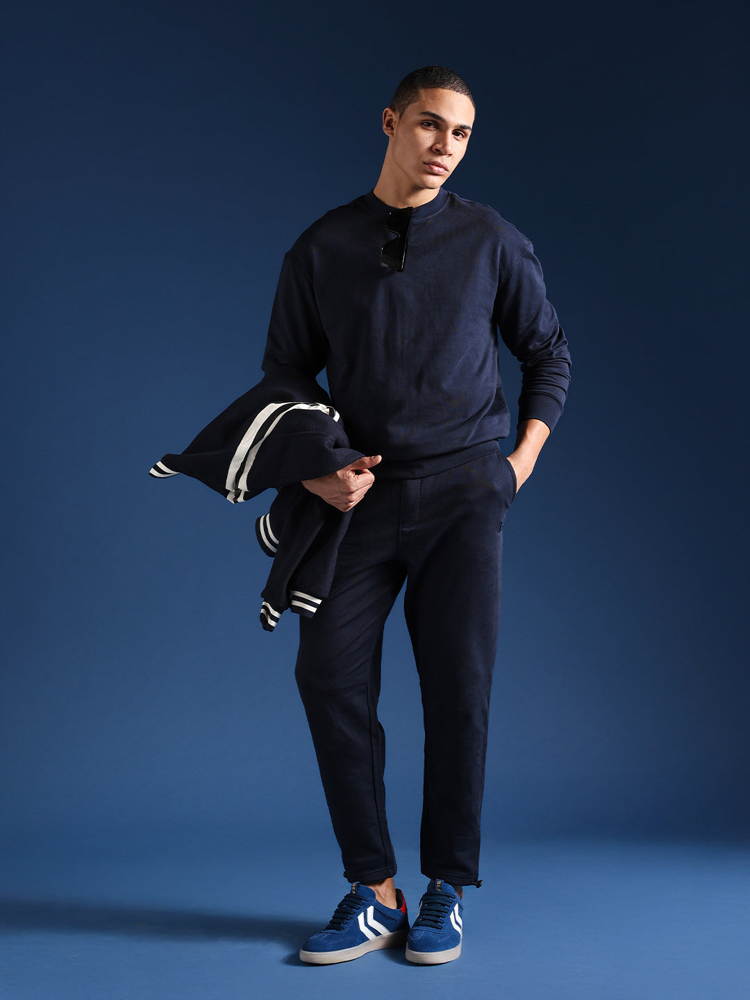 Men Solid Cotton Relaxed Fit Jogger