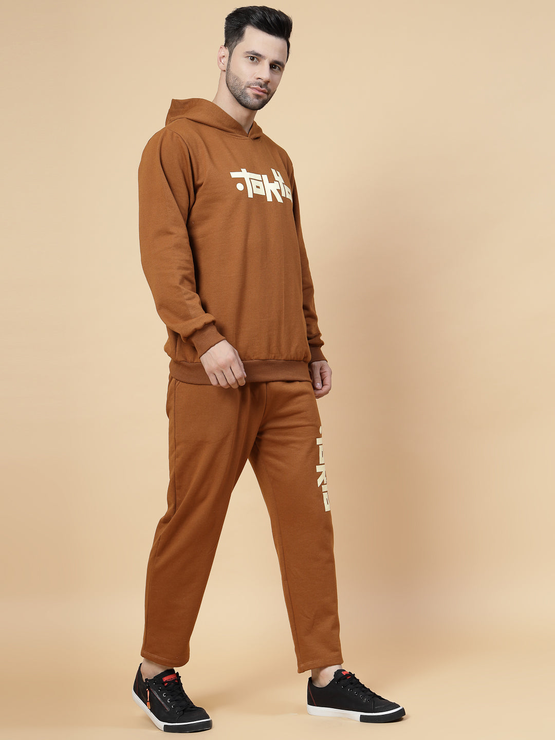 Men Brown Oversized Printed Fleece Co-ords