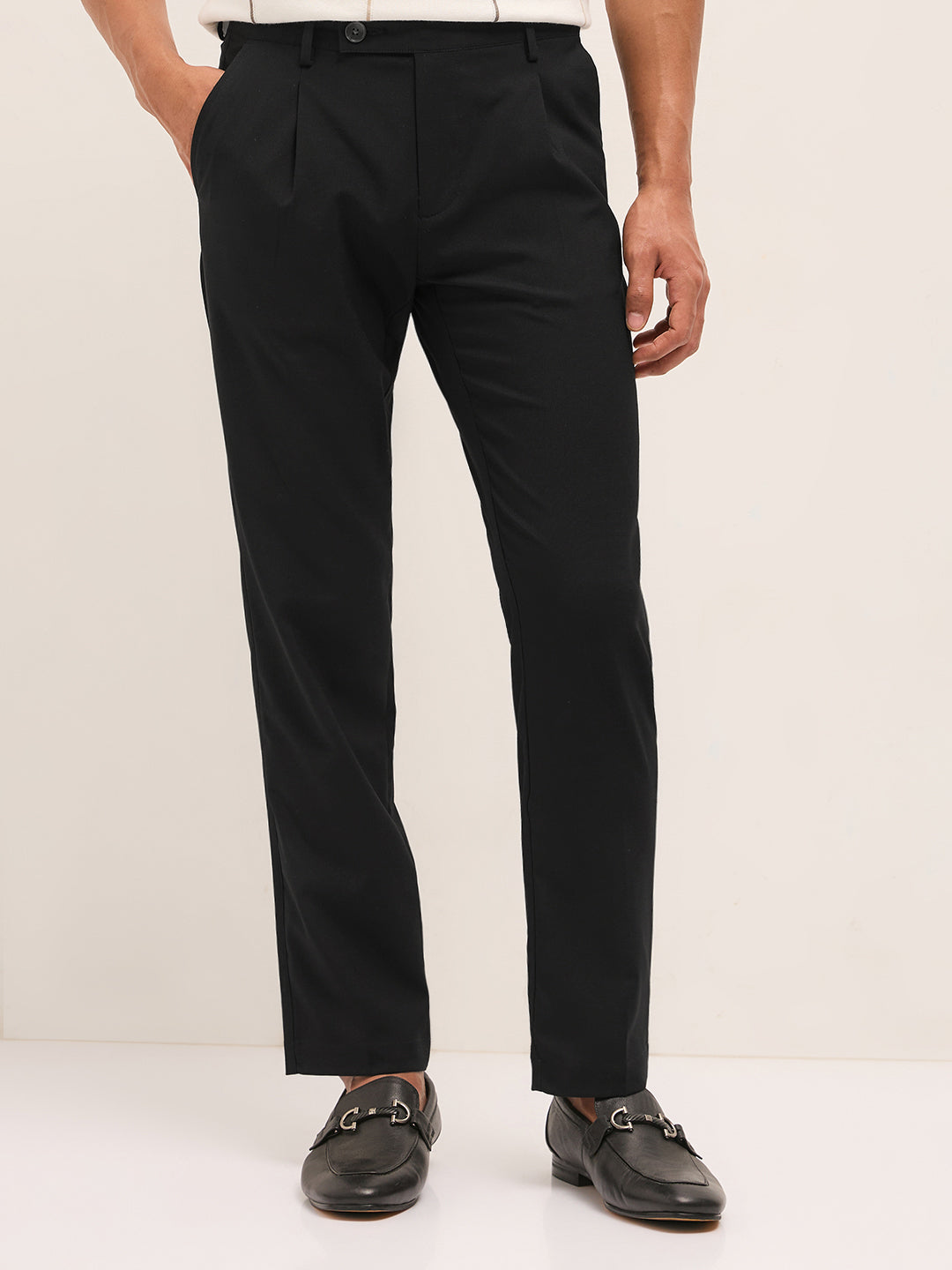 Men Black Solid Regular Fit Formal Trousers