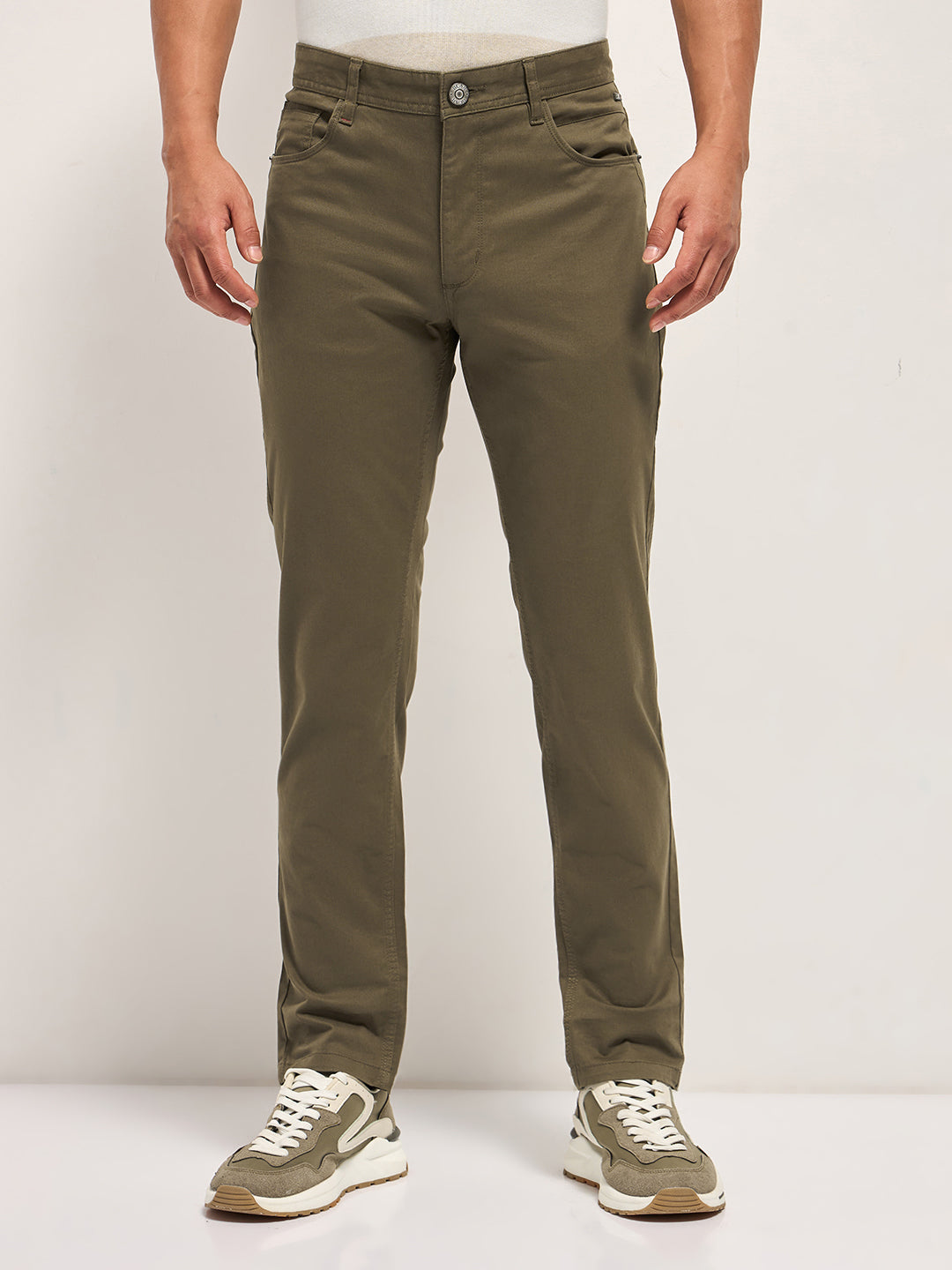 Men Olive Solid Slim Fit Casual Chino Trouser