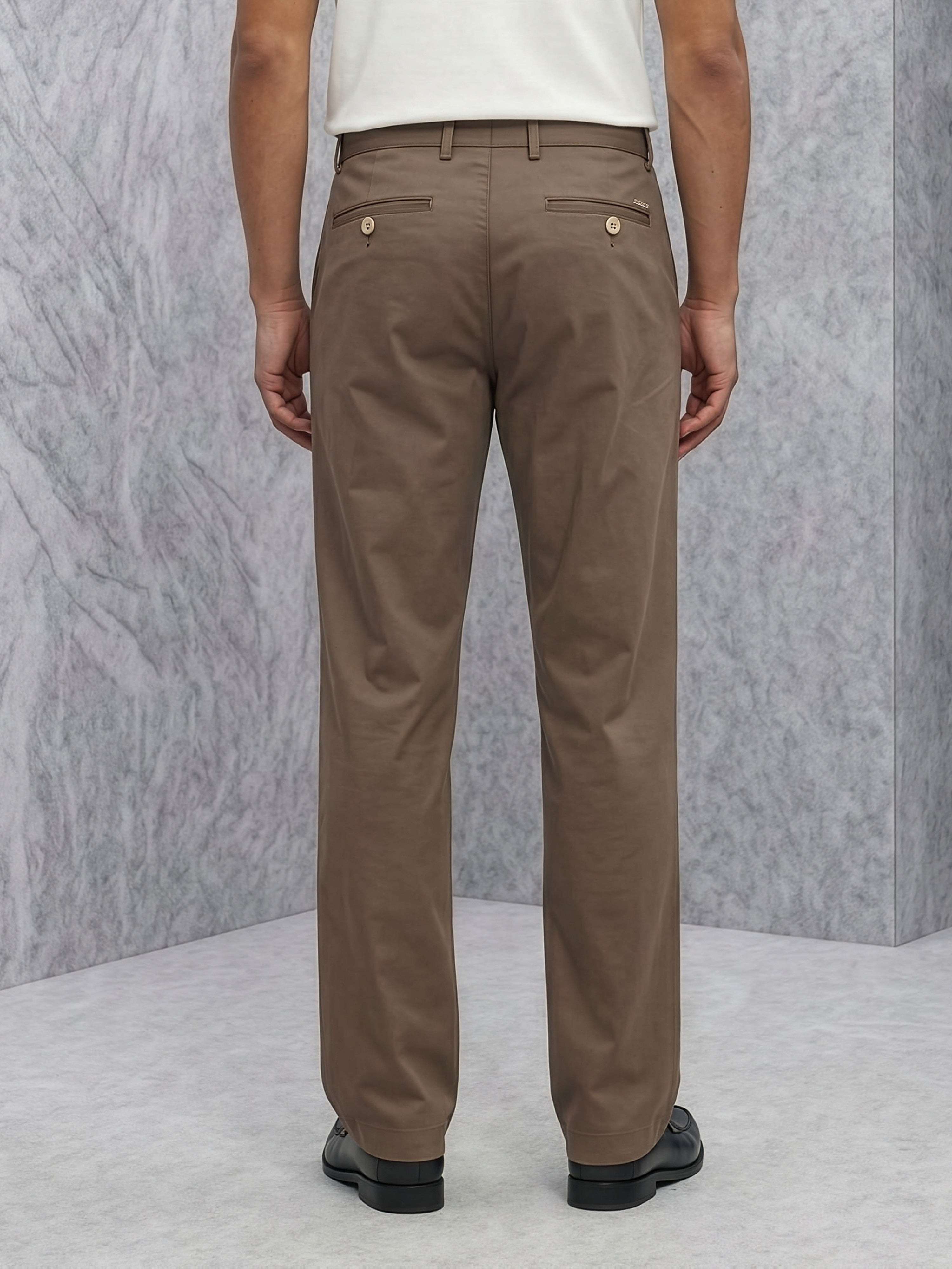 Men Brown Solid Cargo Pants