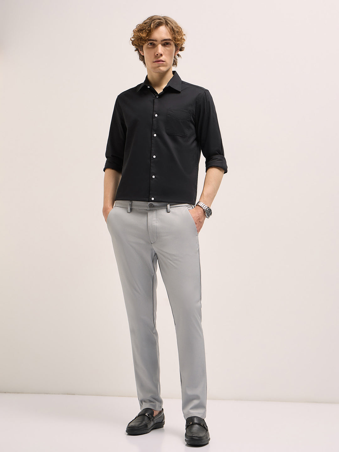Men Grey Solid 4 Way Stretch Formal Trouser