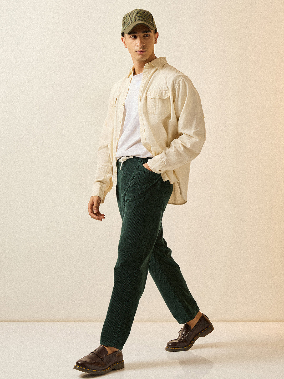 Men Dark Green Solid Baggy Fit Corduroy Cotton Pant