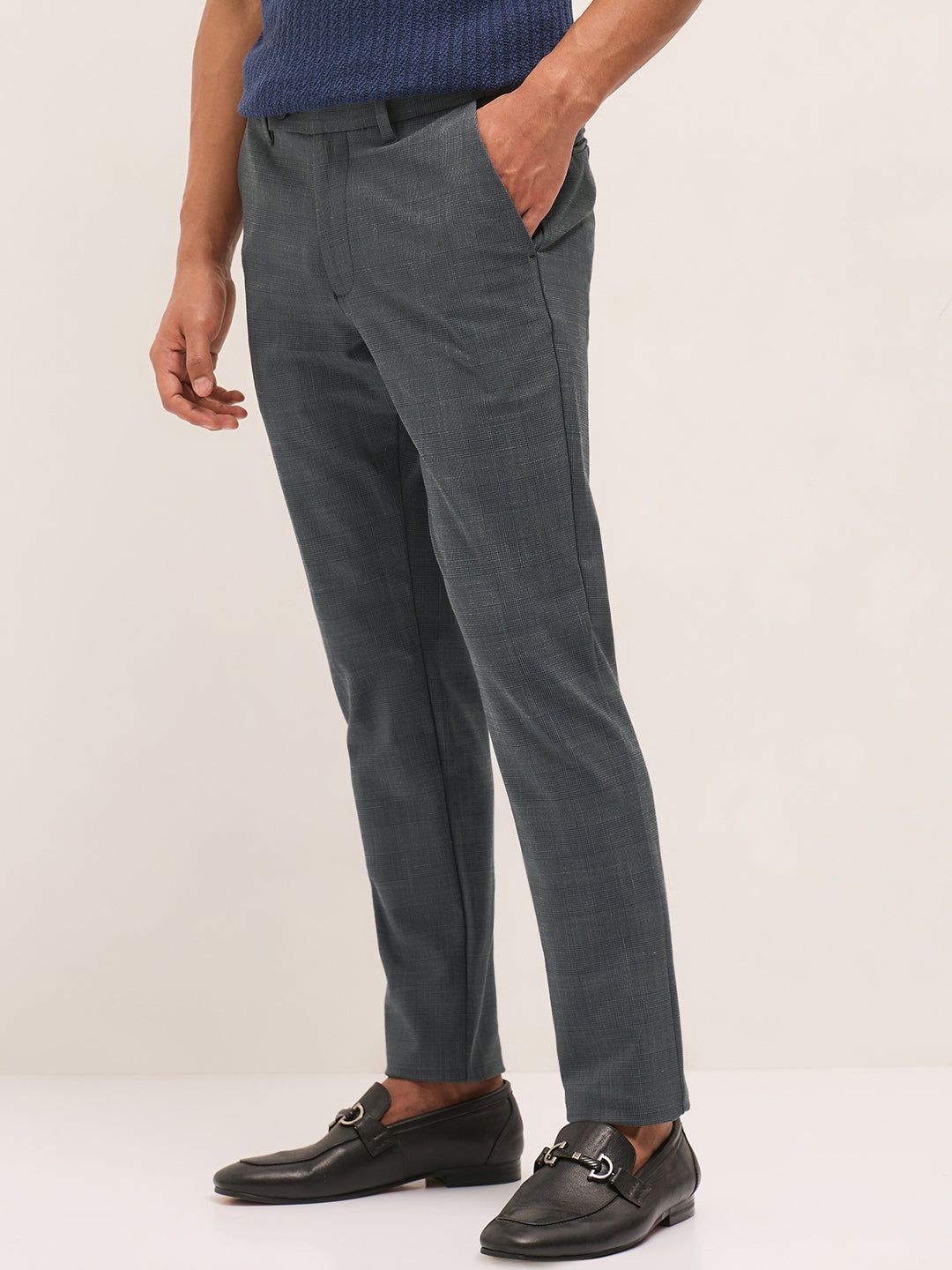 Men Grey Woven Design Slim Fit Formal Trousers