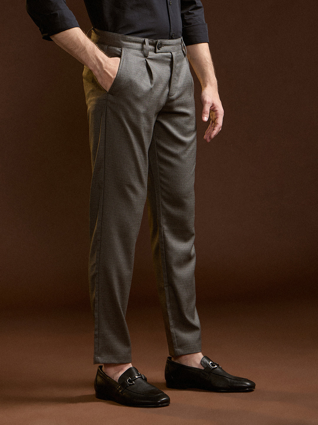 Men Dark Grey Solid Regular Fit Formal Trouser