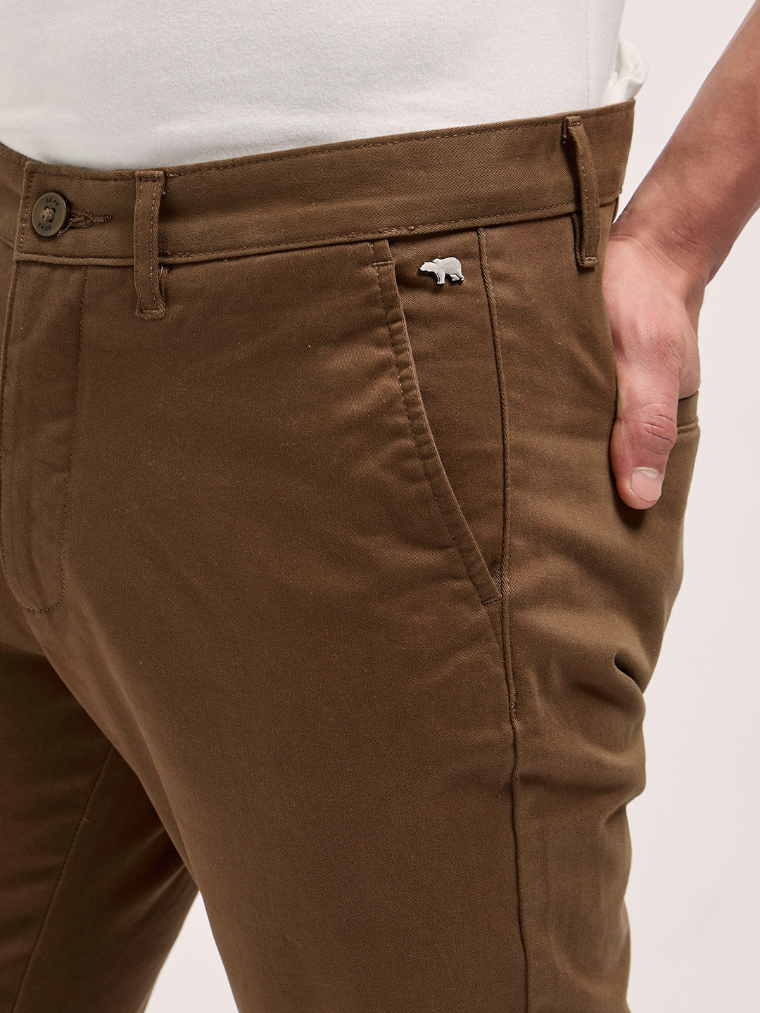 Men Brown Solid Slim Fit Casual Chino Trouser