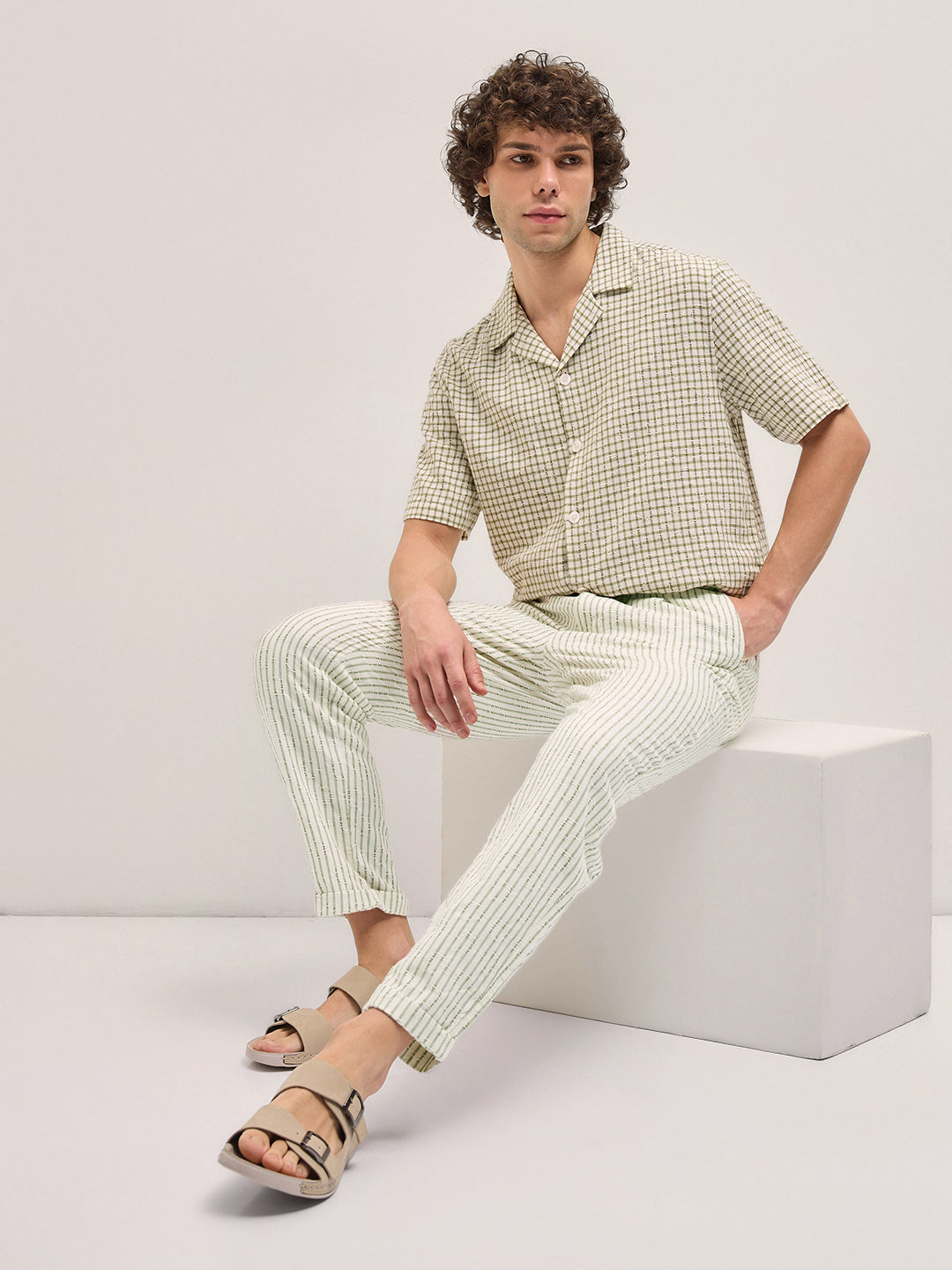 Men Beige Stripes Tapered Fit Elasticated Waist Casual Trouser
