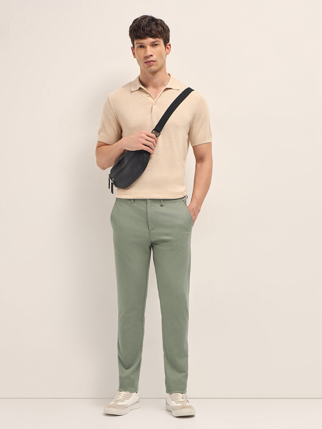 Men Solid Cotton Casual Trouser
