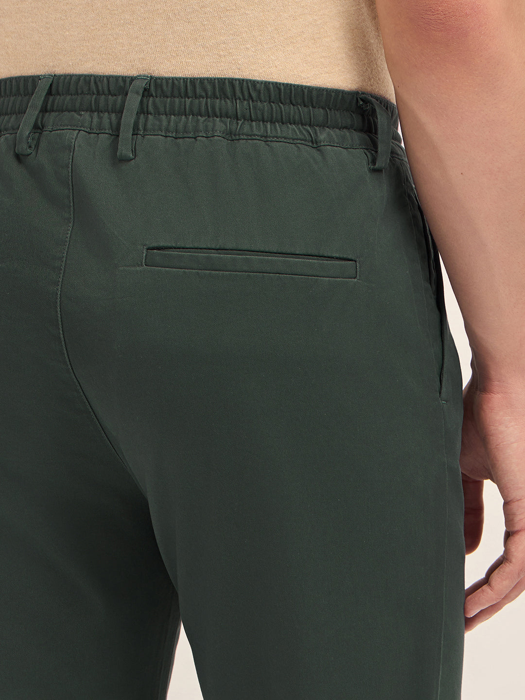 Men Solid Cotton Smart Fit Casual Trouser