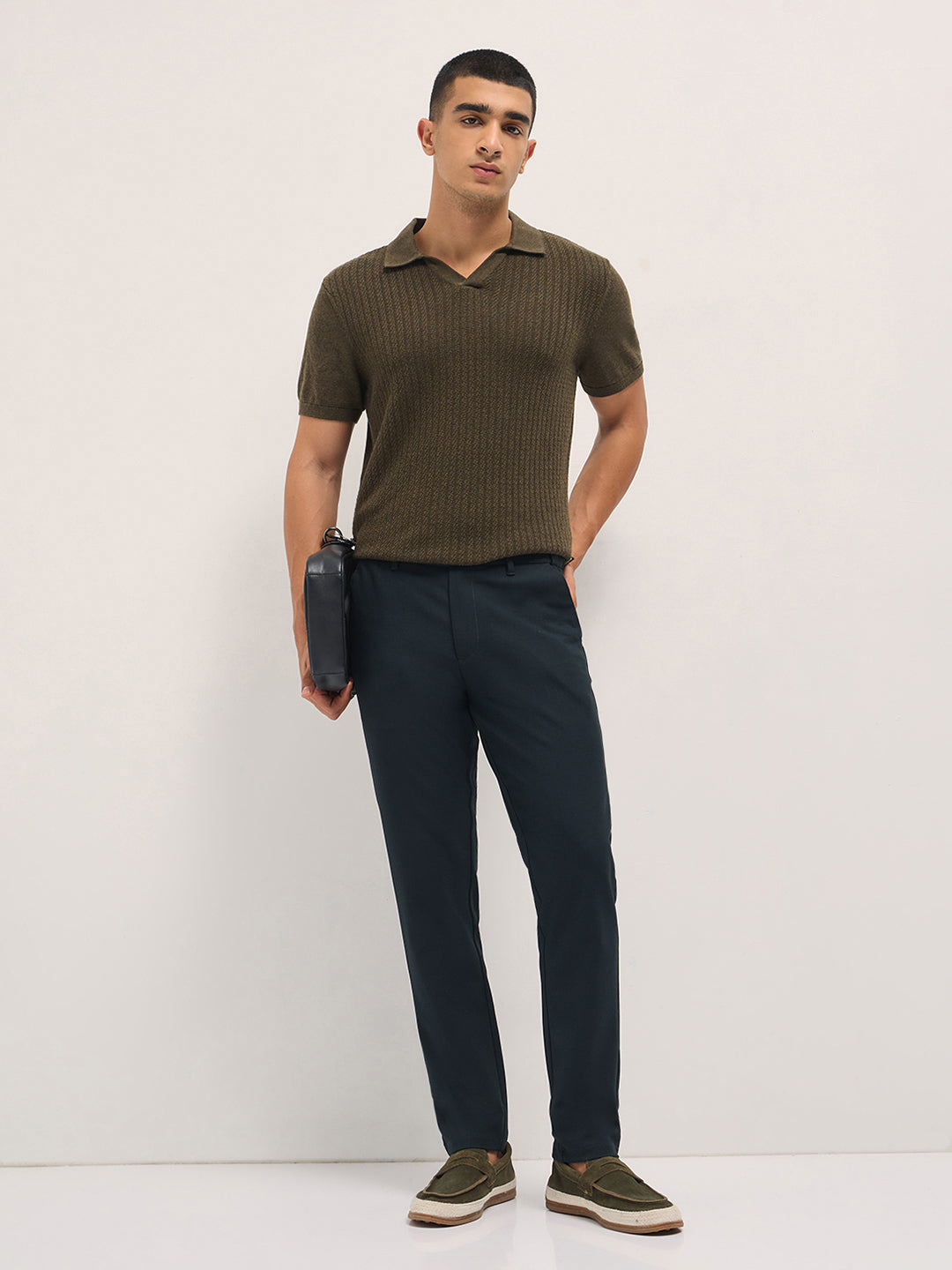 Men Dark Green Solid Polyester Blend Slim Fit Formal Trousers