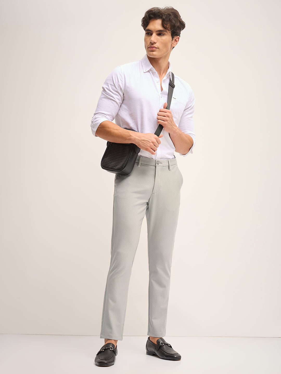 Men Grey Solid 4 Way Stretch Formal Trouser
