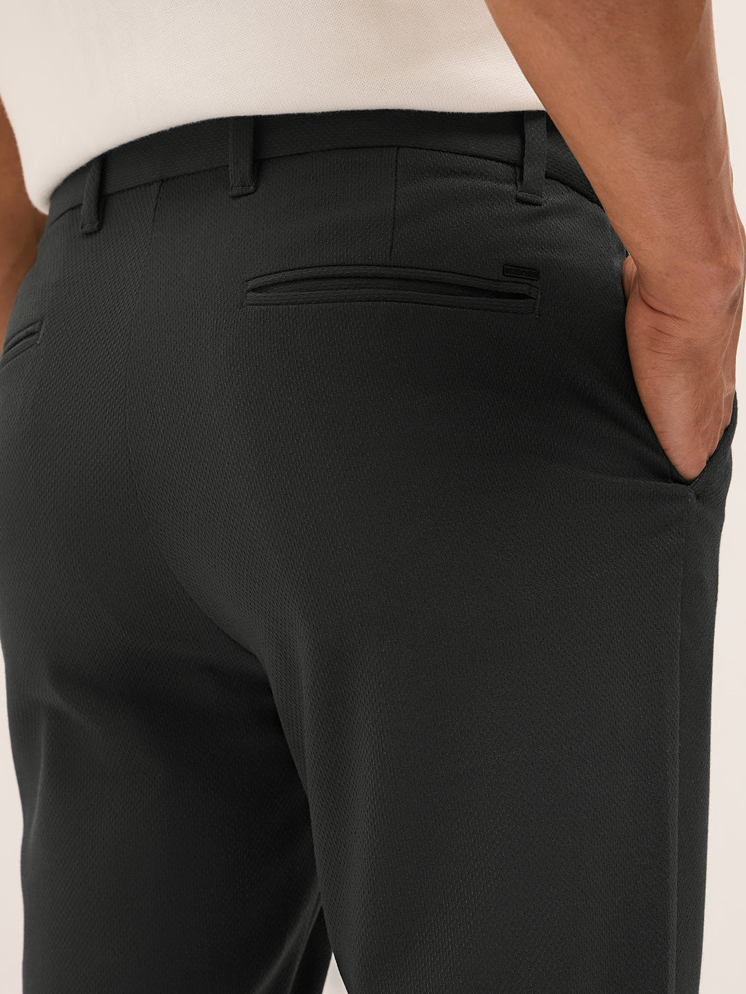 Men Grey Textured Polyester Blend Slim Fit Formal Trousers
