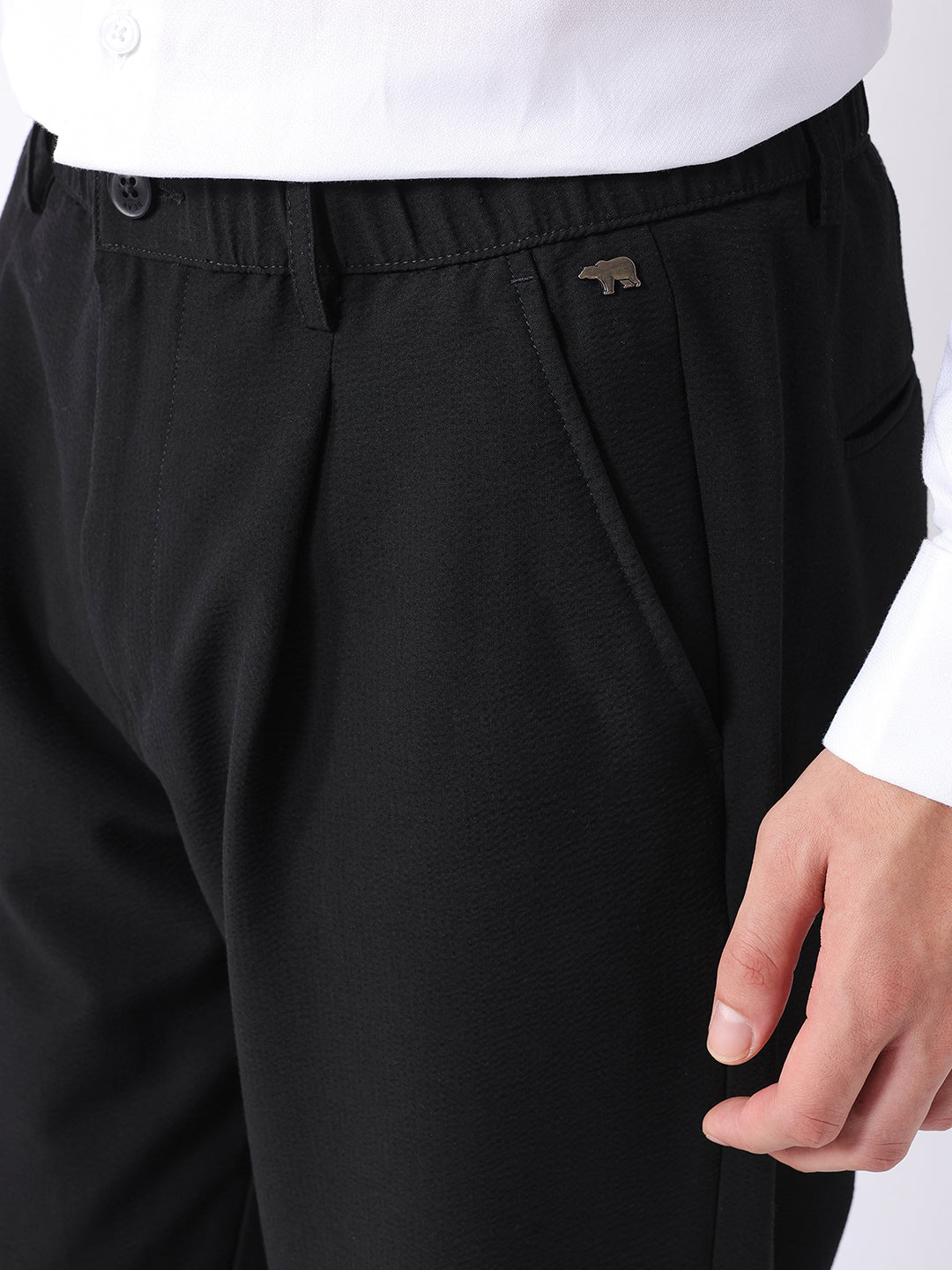 Men Black Solid Elasticated Casual Trouser