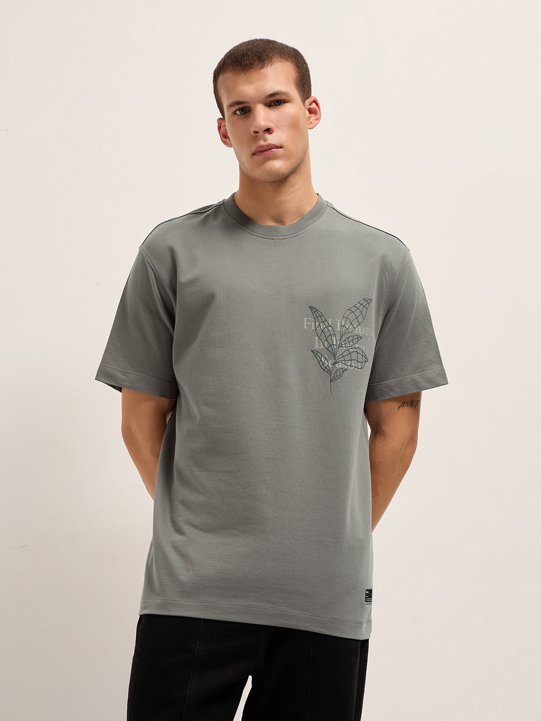 Men Grey Graphic Back Print Oversized Crew Neck T-Shirt