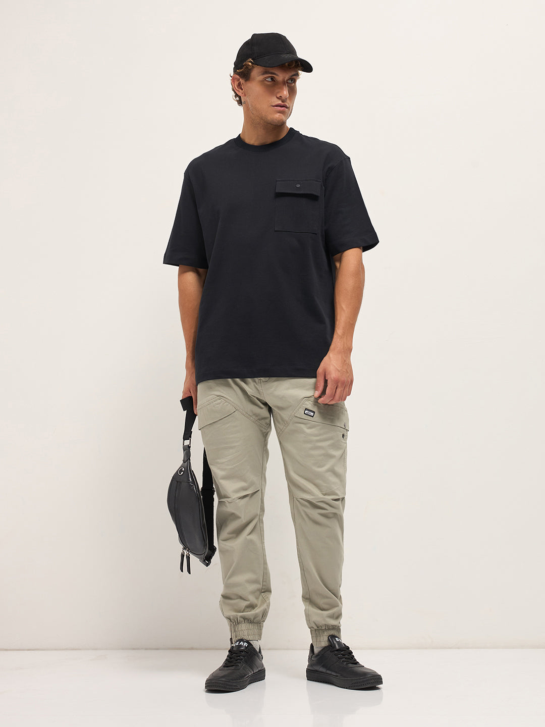 Men Black Oversized Graphic T-Shirt