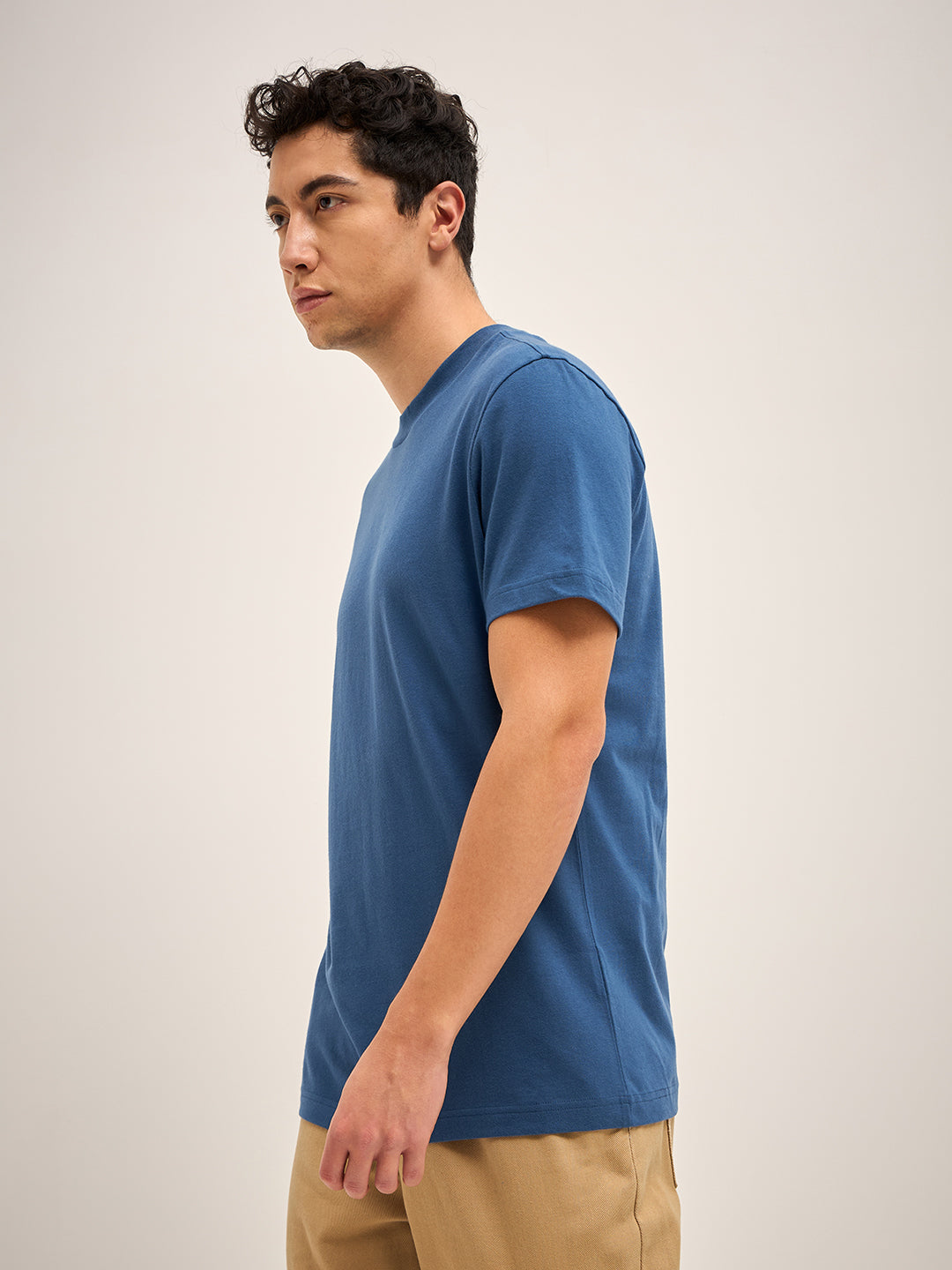 Men Blue Solid Crew Neck Regular Fit T-Shirt