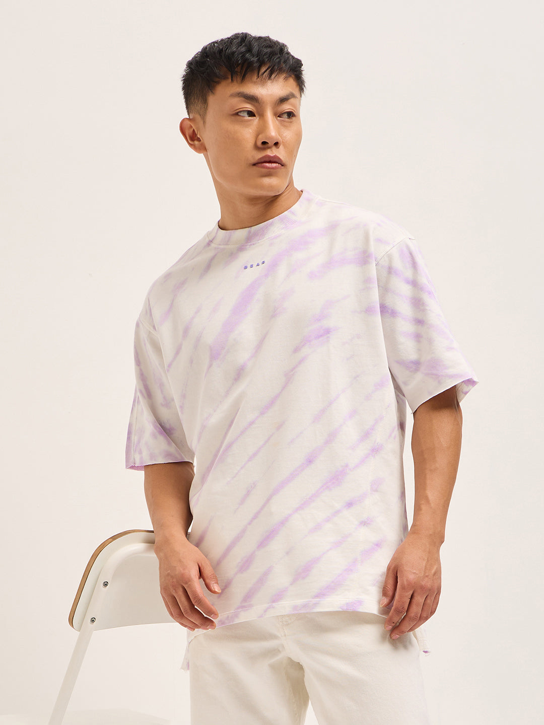 Men White & Purple Tie-Dye Oversized Crew Neck T-Shirt
