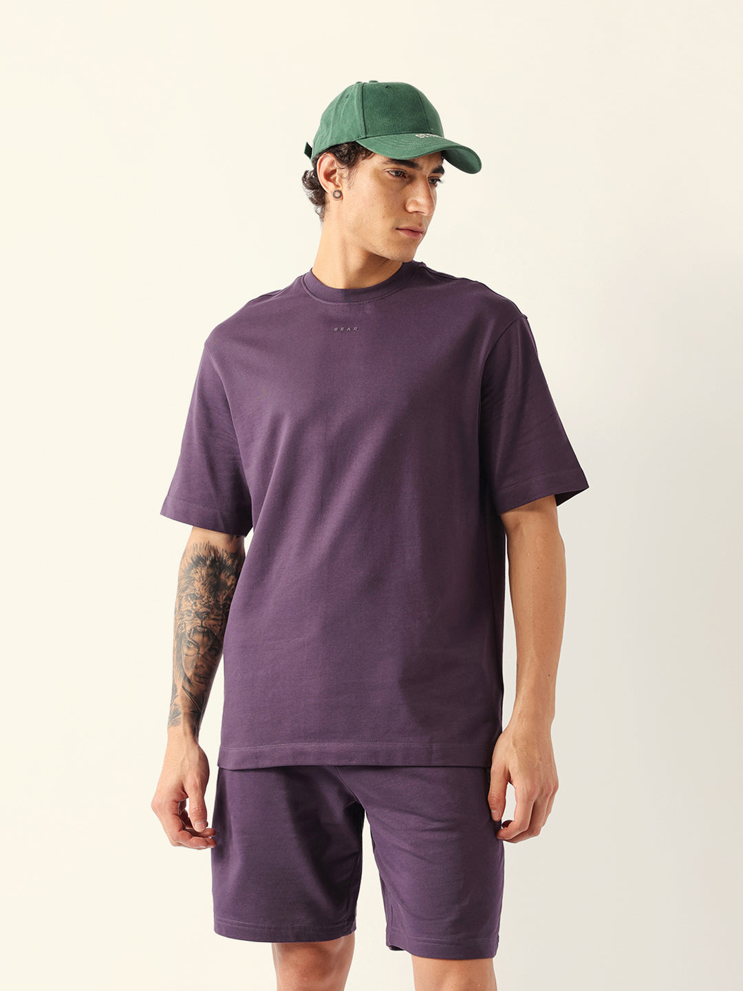 Men Purple Solid Cotton Crew Neck T-Shirt