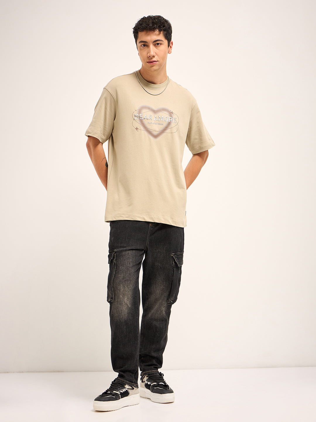 Men Beige 3D graphic Design Crew Neck T-Shirt