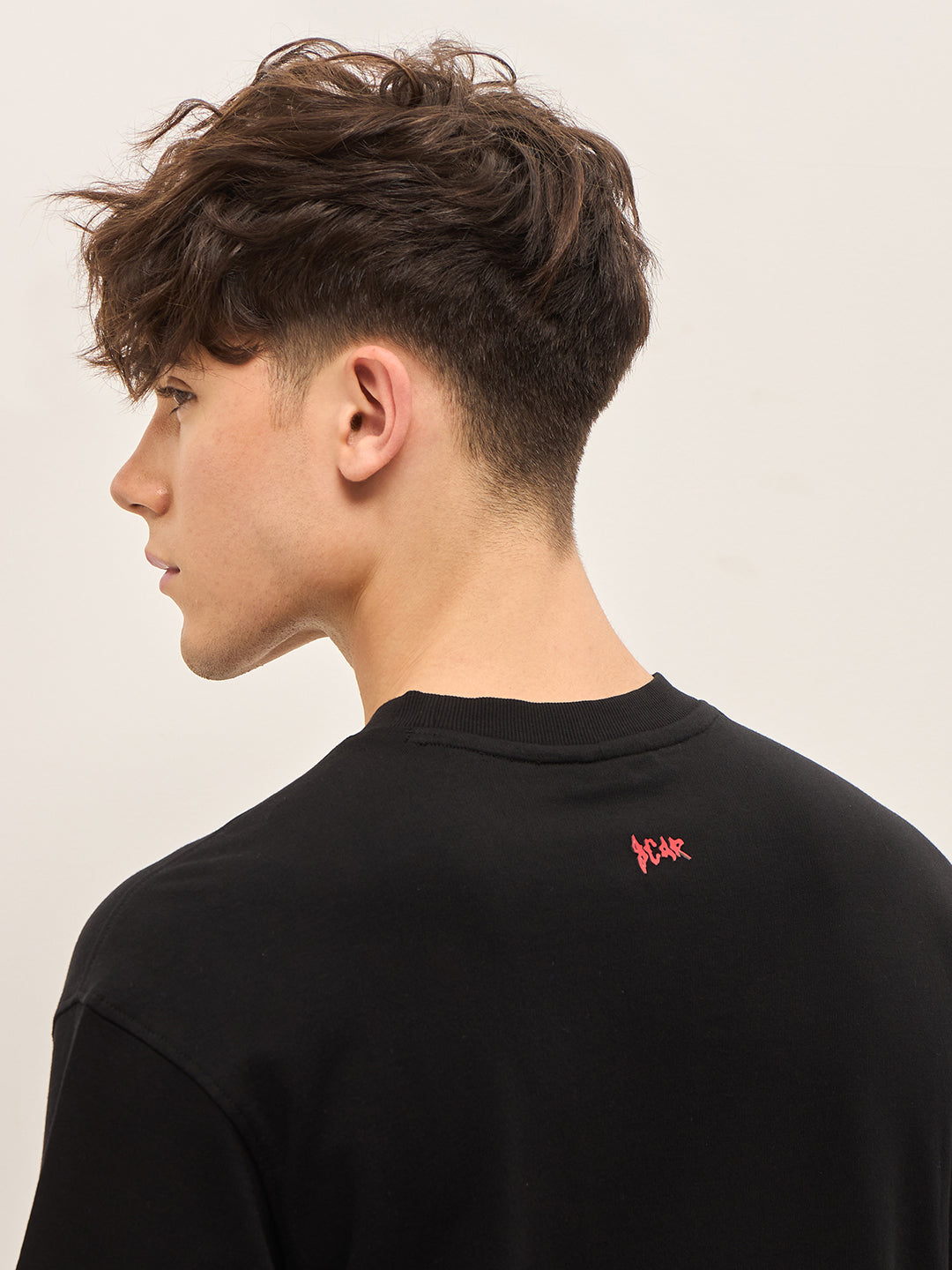 Men Black Oversize Graphic Printed Crew Neck T-shirt