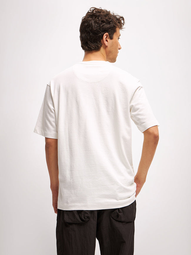 Men White Graphic Print Crew Neck T-Shirt