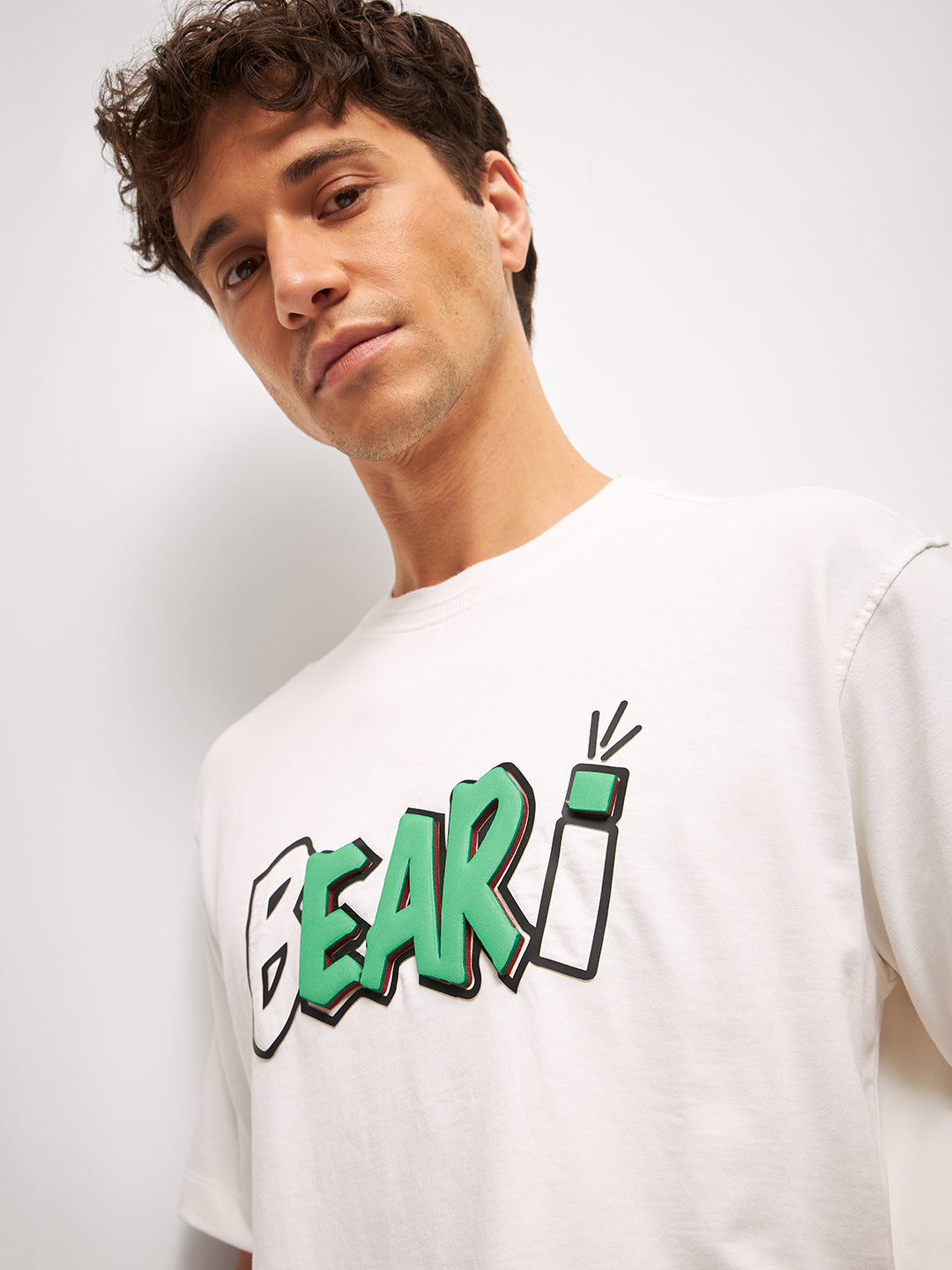 Men White Graphic Print Crew Neck T-Shirt