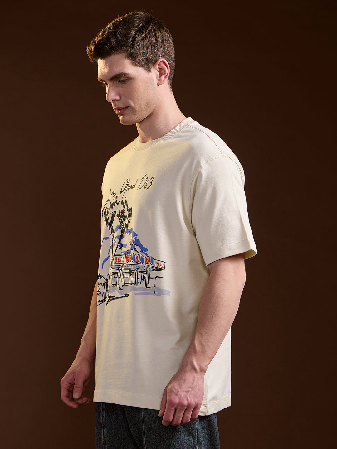 Men Cream Oversized Graphic Print Crew Neck T-shirt