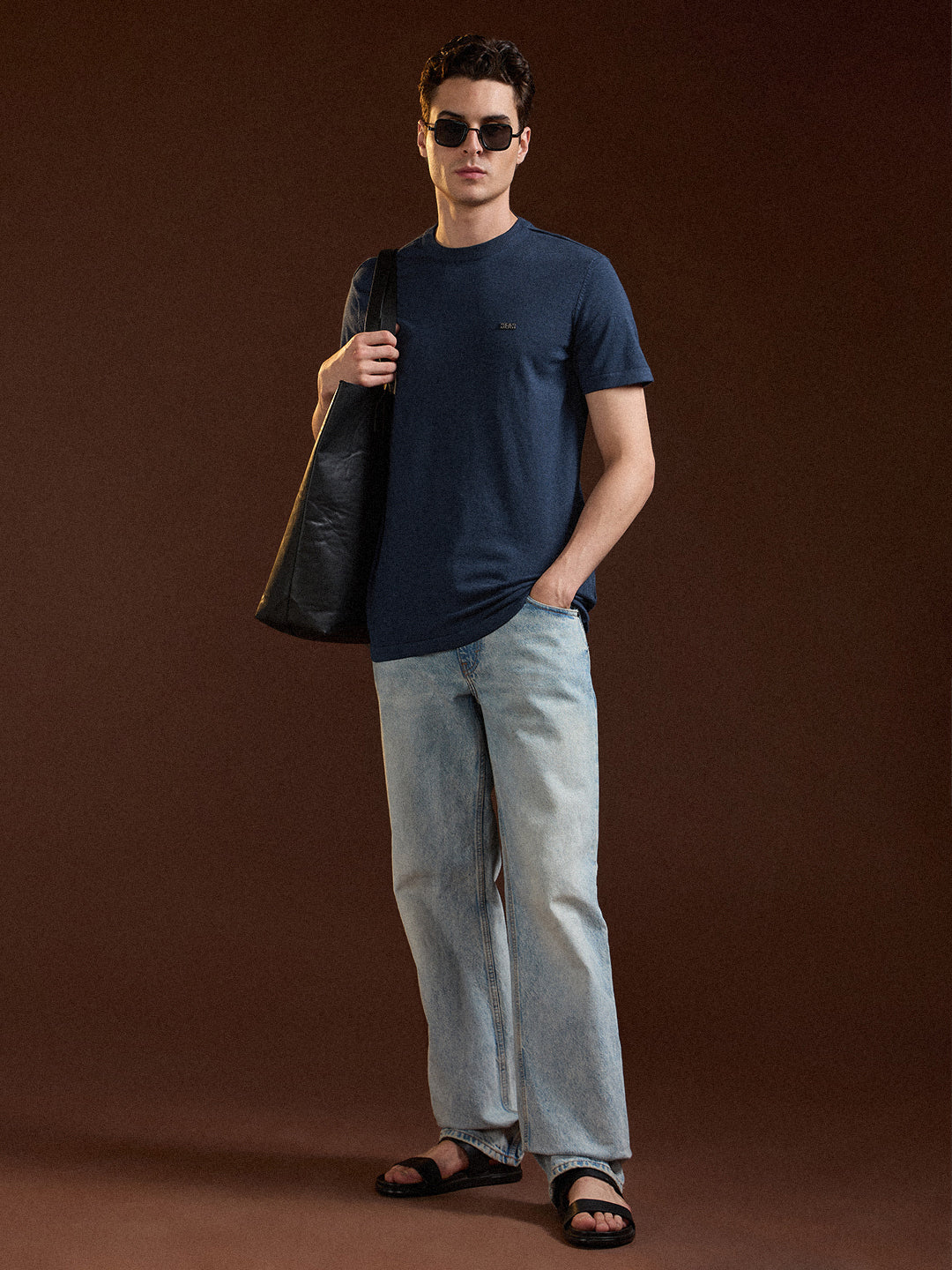 Men Blue Solid Regular Fit Ribbed Crew Neck T-shirt