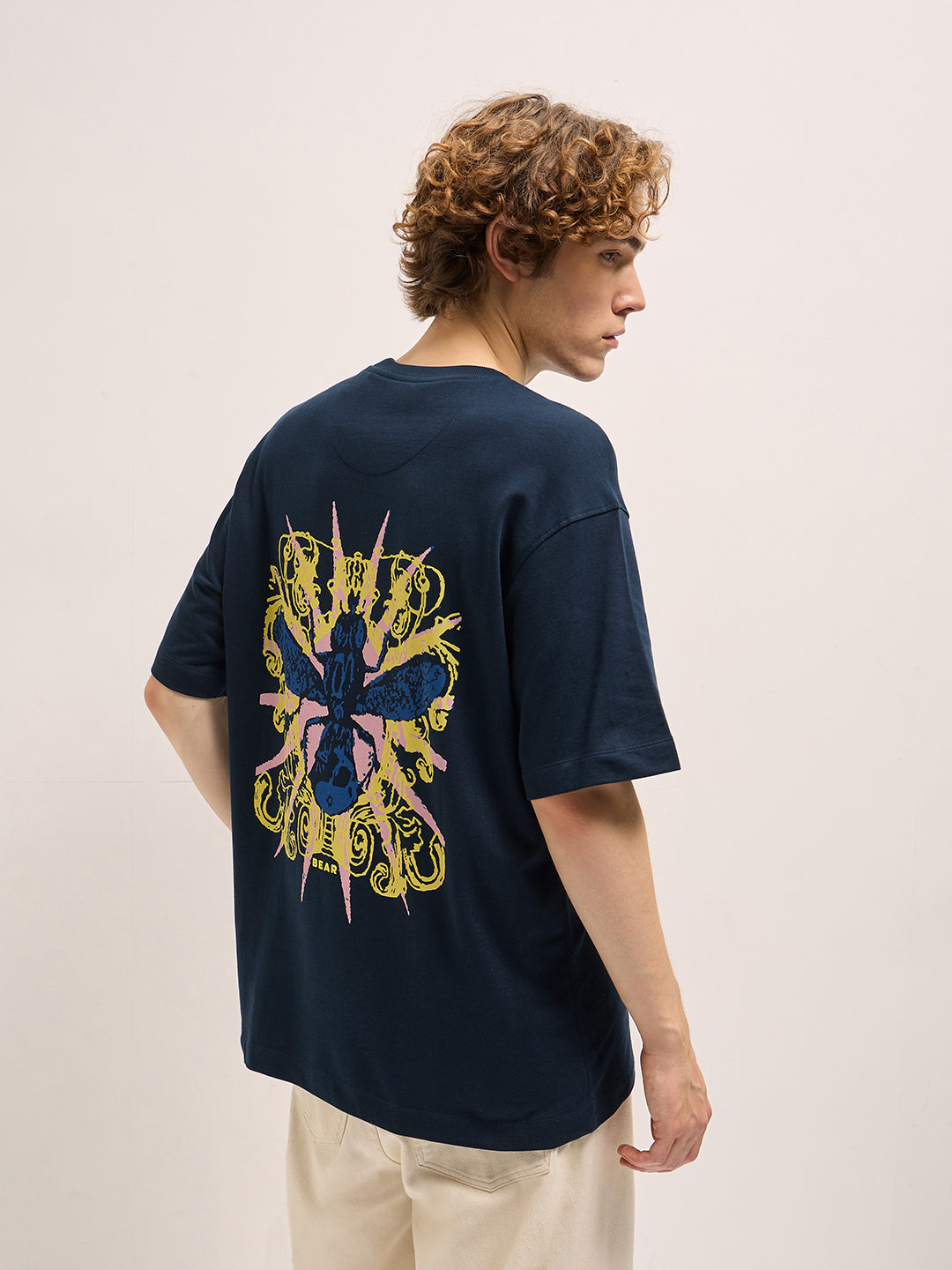 Men Navy Oversize artistic intricate insect graphic Print Crew Neck T-shirt