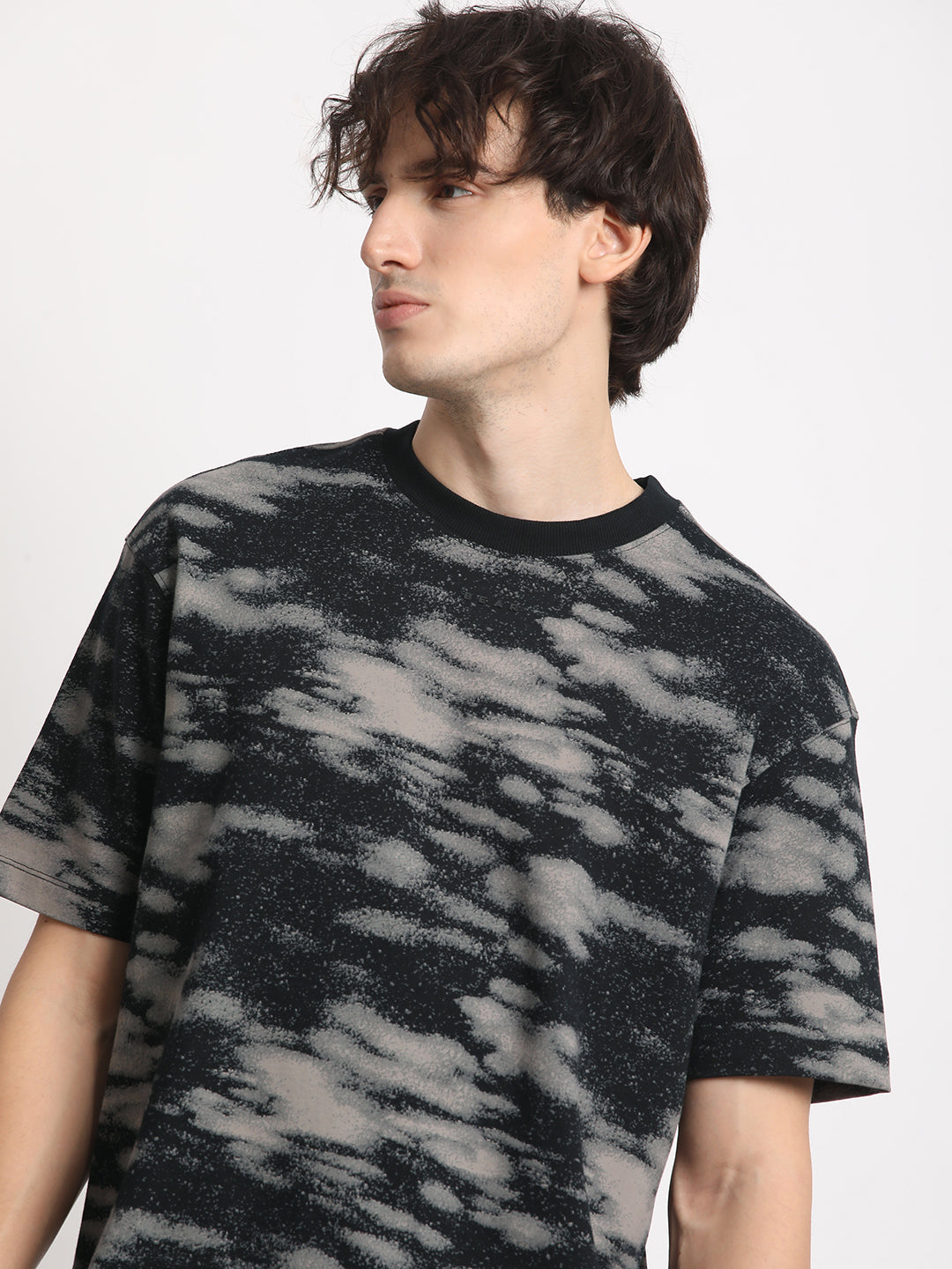 Men Grey Printed Oversized Fit Round Neck T-shirt