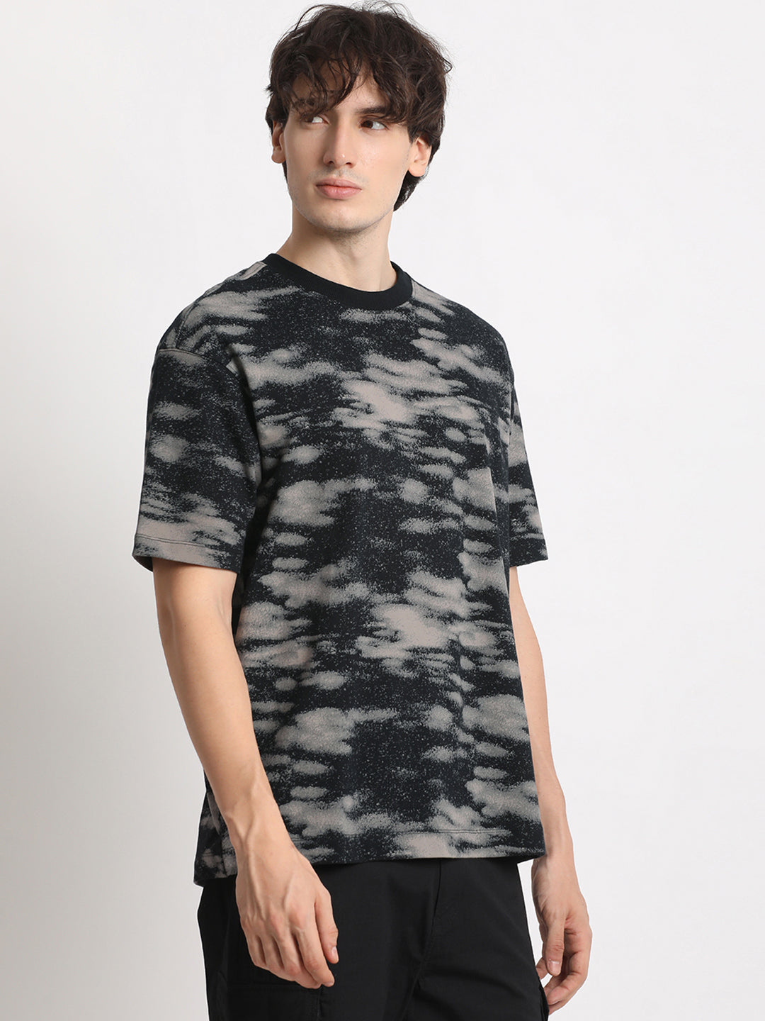 Men Grey Printed Oversized Fit Round Neck T-shirt