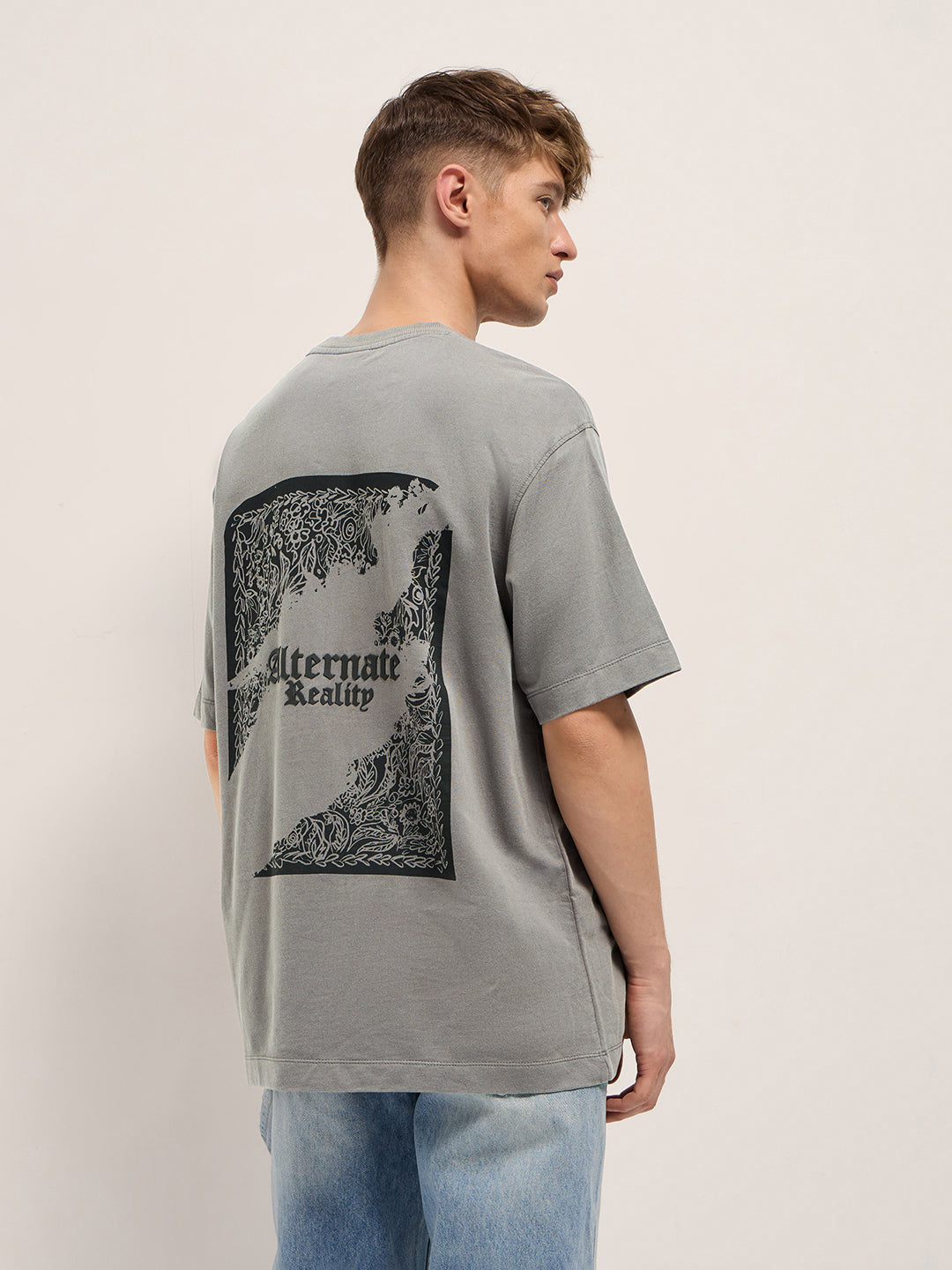 Men Grey Graphic Back Print Oversized Crew Neck T-Shirt