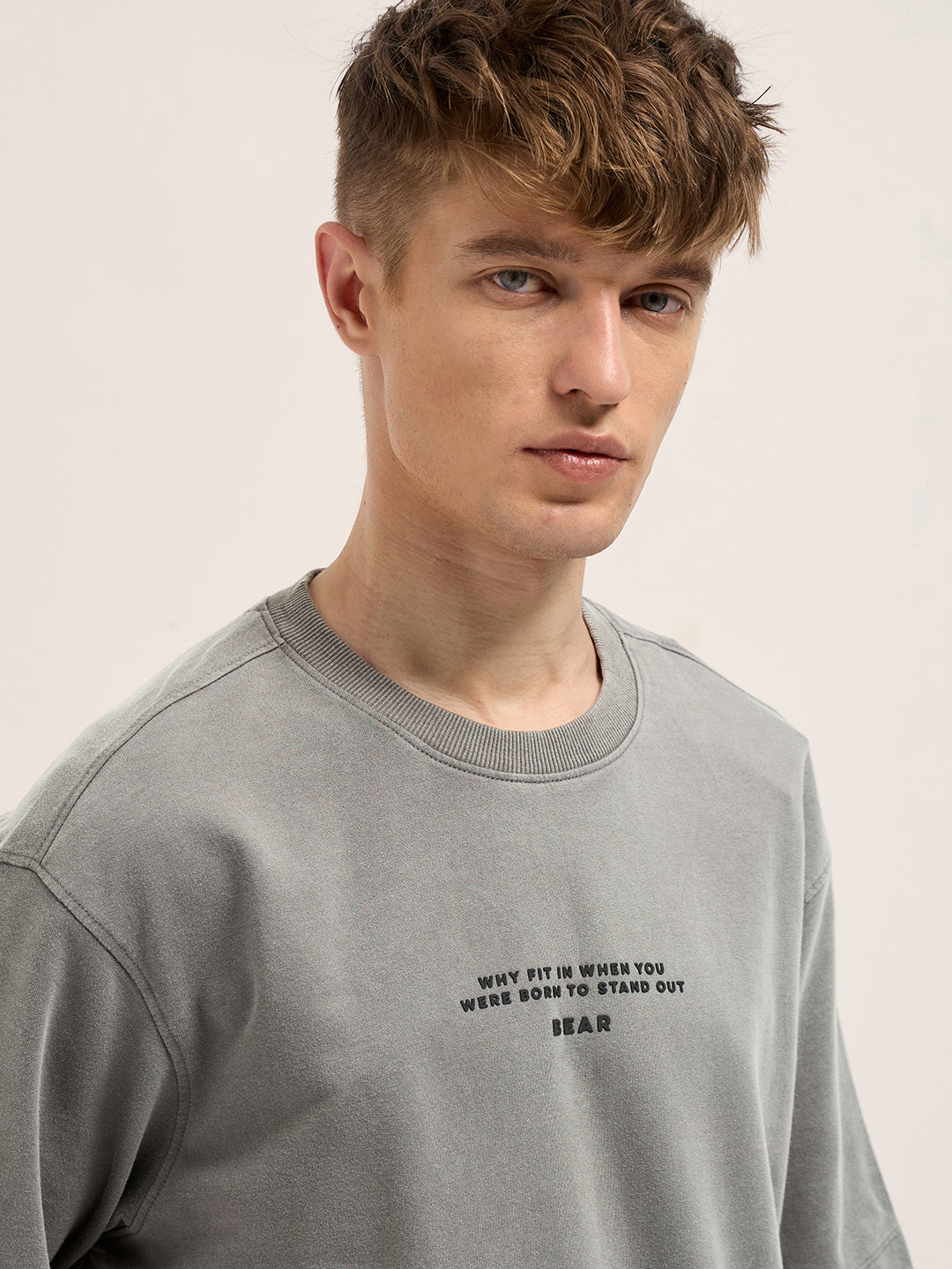 Men Grey Graphic Back Print Oversized Crew Neck T-Shirt